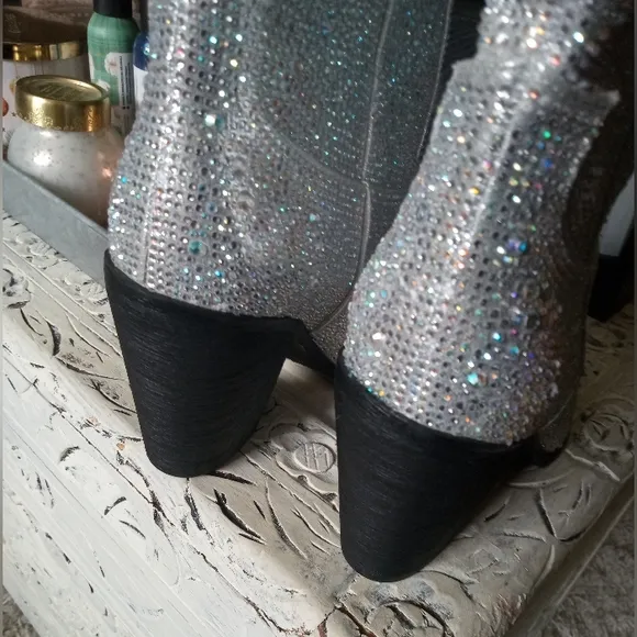 🆕⭐ Nashville rhinestone cowboy boots