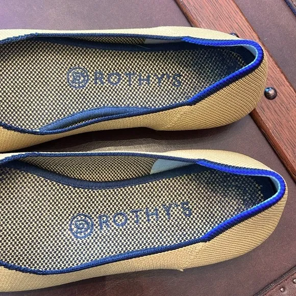 𝟐𝐱𝐇𝐏 ROTHY’S CHAI LIMITED EDITION SQUARE TOE SIZE 8