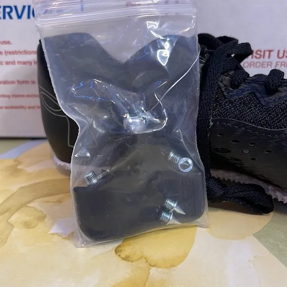 💥 UNDER ARMOUR Kick Sprint 4 Track and Field Spikes, Track Shoes Size 12 Mens