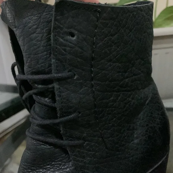 🔥1/2 of Summer Sale!🔥 KOM Made in Portugal Black leather Boots