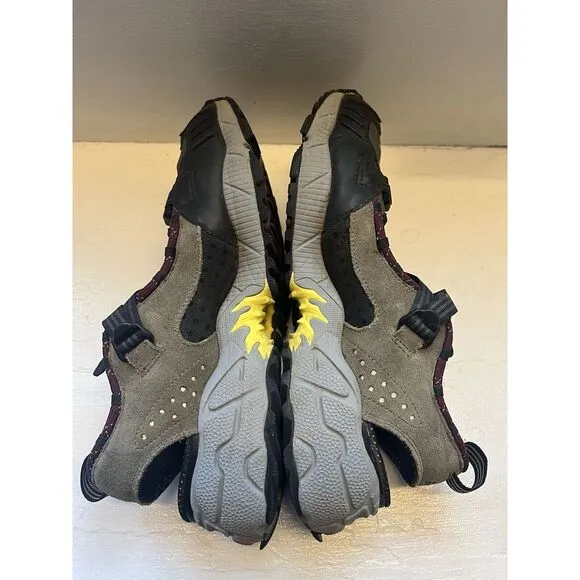 Adidas Novaturbo Consortium Men's Size 10 H6100LT Hiking Sneakers Sandals