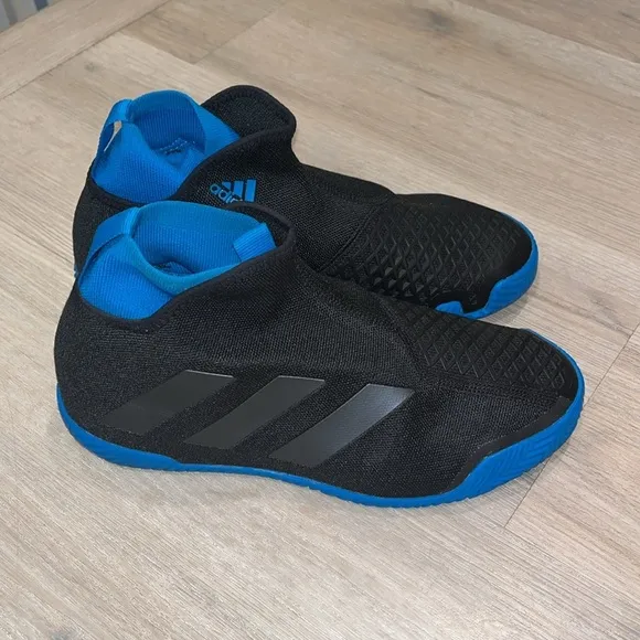 Adidas Stycon Black and Blue Women's ALL COURT TENNIS Shoes Size 8.5