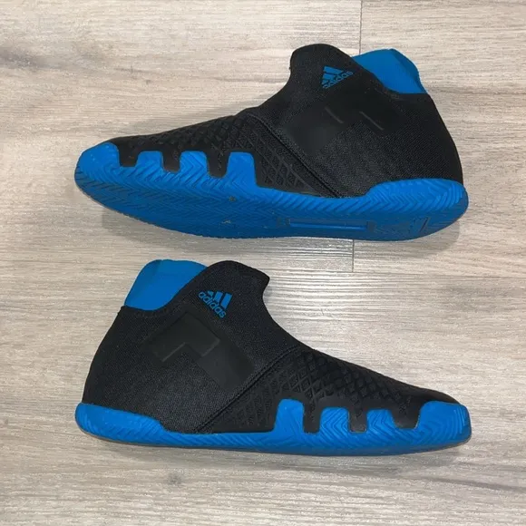 Adidas Stycon Black and Blue Women's ALL COURT TENNIS Shoes Size 8.5