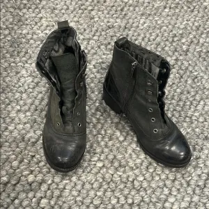 Aetrex Women’s Black Leather Moto Boots Size 38.5