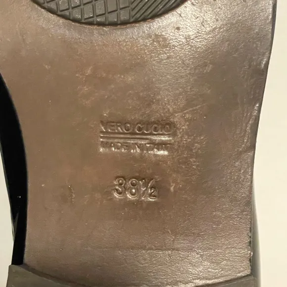 AGL Chelsea boots