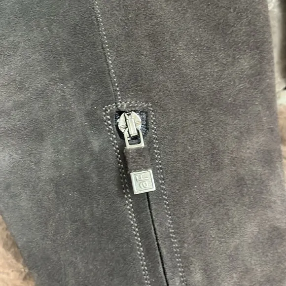 Alberto Fermani Gray Suede Knee-High Boots / SZ 39 or 8.5-9