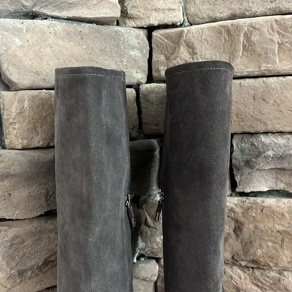 Alberto Fermani Gray Suede Knee-High Boots / SZ 39 or 8.5-9