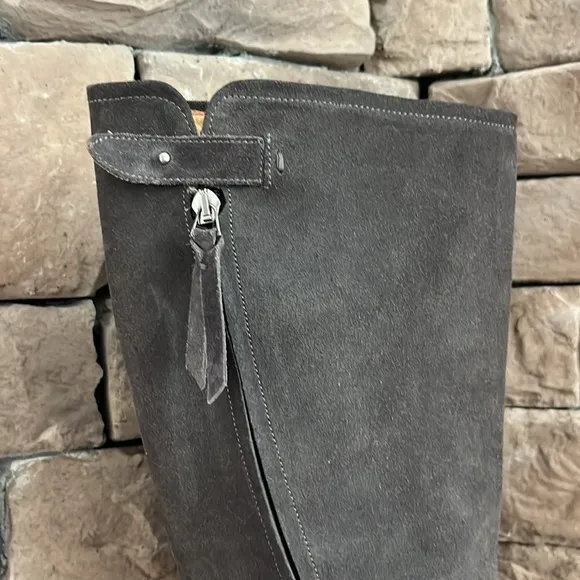 Alberto Fermani Gray Suede Knee-High Boots / SZ 39 or 8.5-9