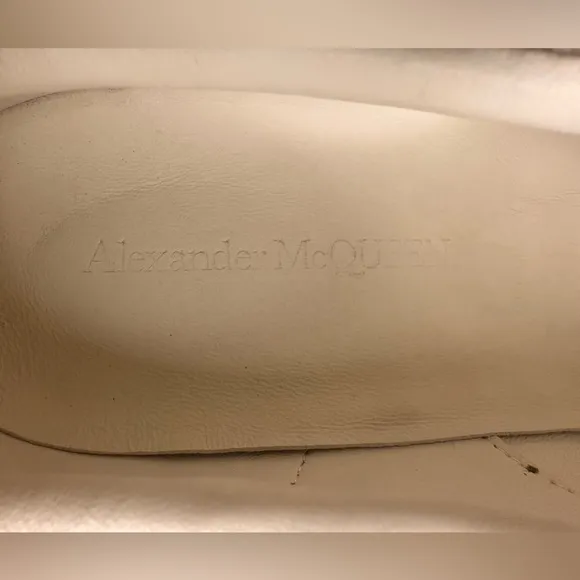 Alexander McQueen White oversized Sneakers with Embroidered Bee Design. No laces
