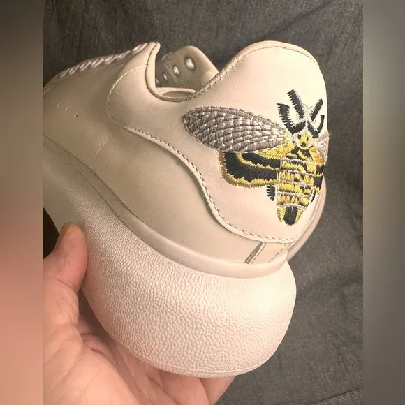 Alexander McQueen White oversized Sneakers with Embroidered Bee Design. No laces