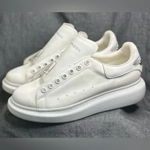 Alexander McQueen White oversized Sneakers with Embroidered Bee Design. No laces