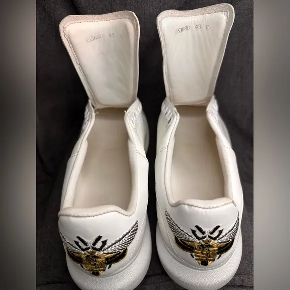 Alexander McQueen White oversized Sneakers with Embroidered Bee Design. No laces