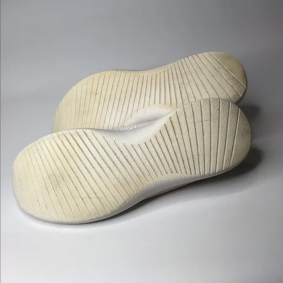 ALLBIRDS Tree Runner in Blush Pale Pink Size 10.