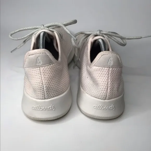 ALLBIRDS Tree Runner in Blush Pale Pink Size 10.