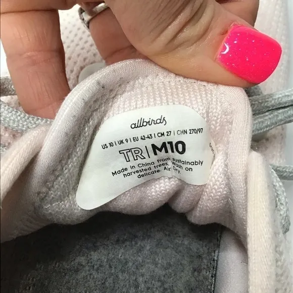 ALLBIRDS Tree Runner in Blush Pale Pink Size 10.