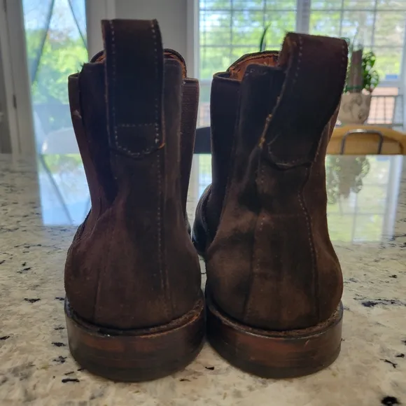 Allen Edmonds Brown Chelsea Boots Suede 8.5 3e
