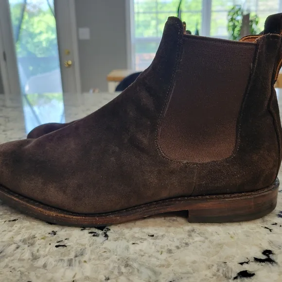 Allen Edmonds Brown Chelsea Boots Suede 8.5 3e