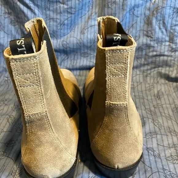 Allsaints suede almond toe chukka boots like new 45 US 12