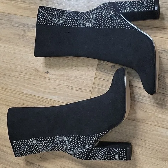 American Glamour Badgley Mischka Ada Heeled Boots