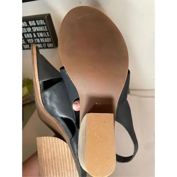 Antelope Women's 505 Black Leather Heeled Sandals size 39 8-8.5