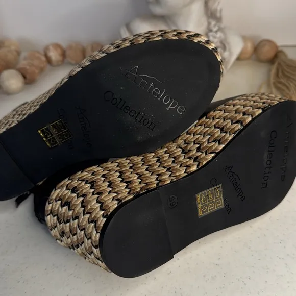 Antelope Women's Kat Leather Platform Sandals Euro 39/8.8.5