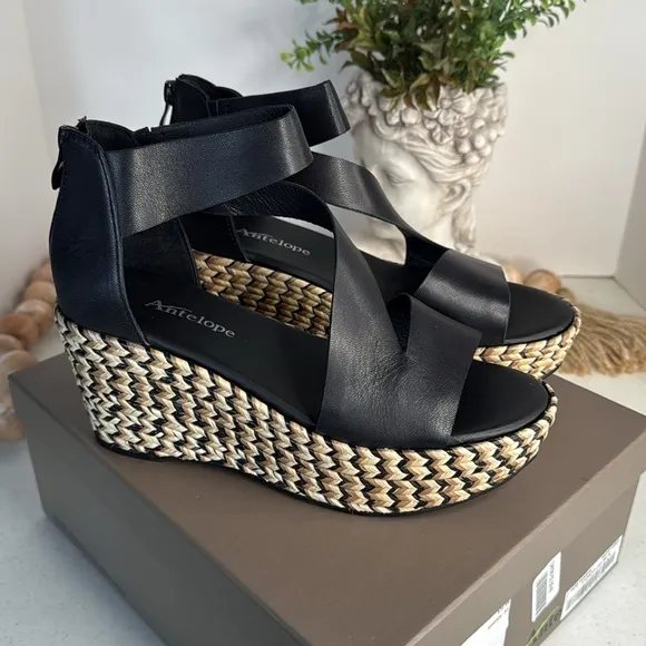 Antelope Women's Kat Leather Platform Sandals Euro 39/8.8.5