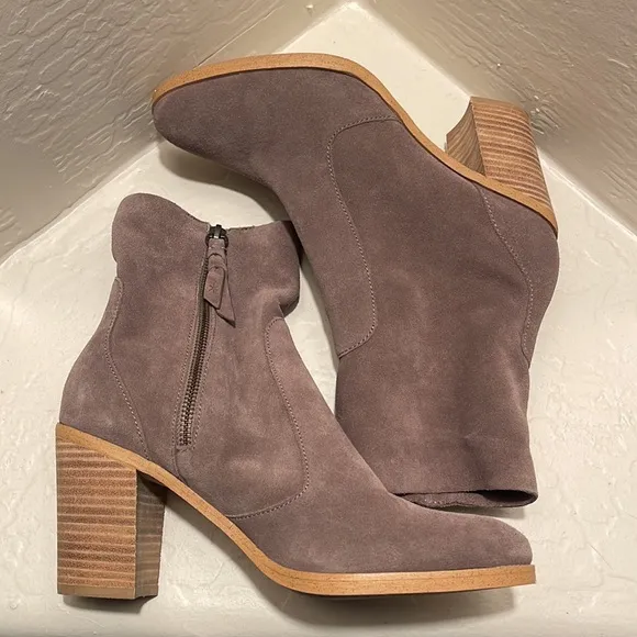 ANTHROPOLOGIE by Splendid Roselyn II Boots size 9 1/2 Taupe Tan Sued leather.