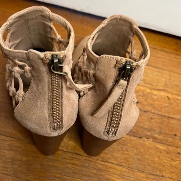 Anthropologie Joe's Jeans Tan Suede Knotted Ankle Boots 9
