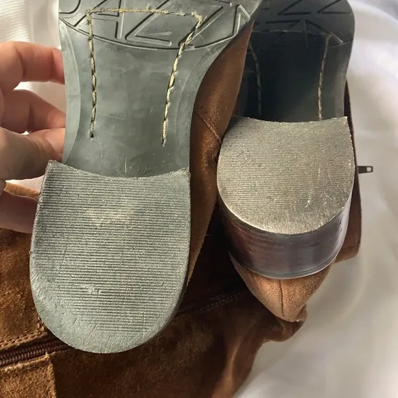 APEPAZZA EU40 / US100 cognac velour leather boots in very good condition