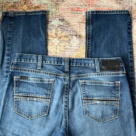 Ariat M7 Coltrane Stretch Stackable Slim Straight Western Jeans 38/36 Silvertone