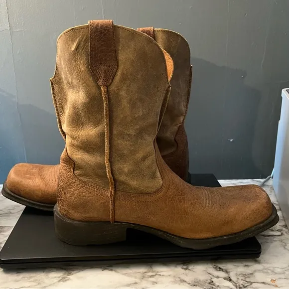 Ariat Rambler boots