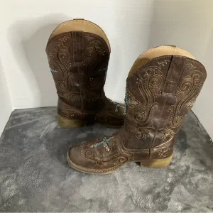 Ariat Roper Brown Studded Kid’sBoots With Rhinestone Cross Square Toe Sz 6.5