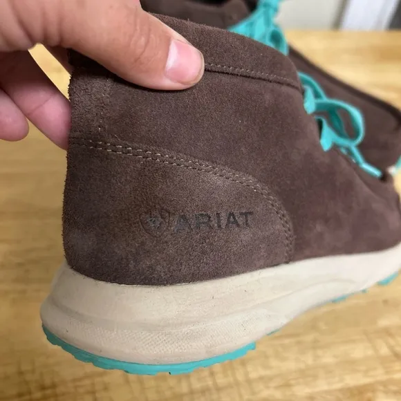 Ariat Spitfire Womens Moc Toe Ankle Boots with Brown Suede size 6.5