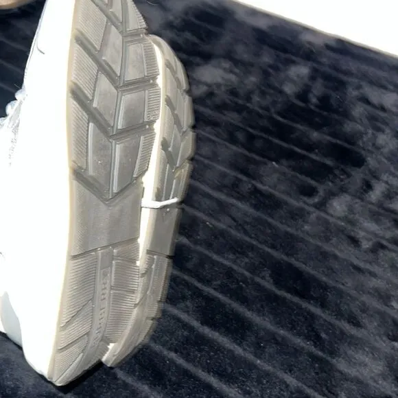 Authentic Burberry Women's Grey Sneakers