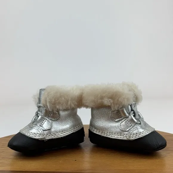 Baby Sorel Kids Caribootie Metallic Silver Leather Insulated Winter Boots Size 3