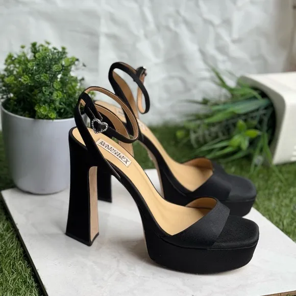 Badgley Mischka Caia Elegant Black Platform Heels ankle strap size 9