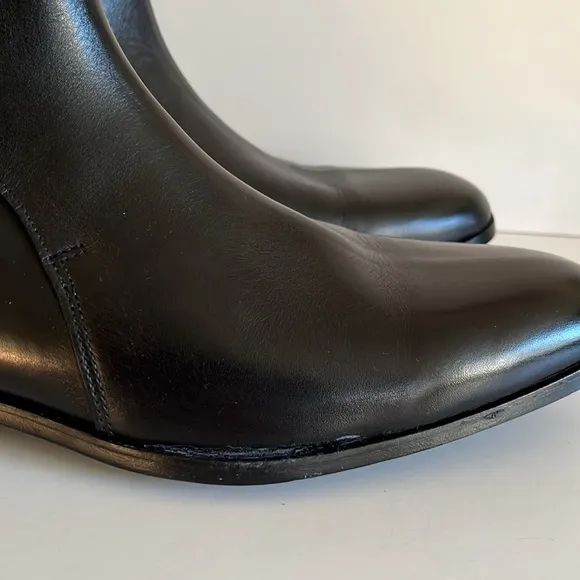 Banana Republic Men's Sadler Boots in Black