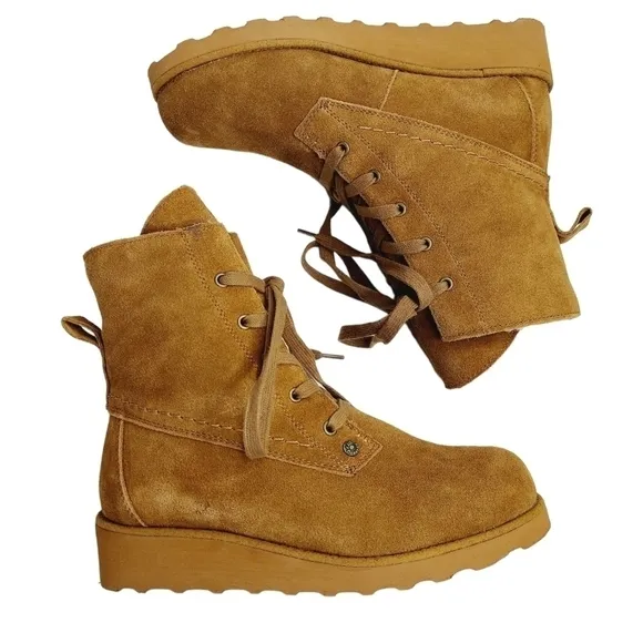 Bearpaw Krista Tan Sheepskin Suede Platform Heeled Ankle Boots Size 8 Brand NEW