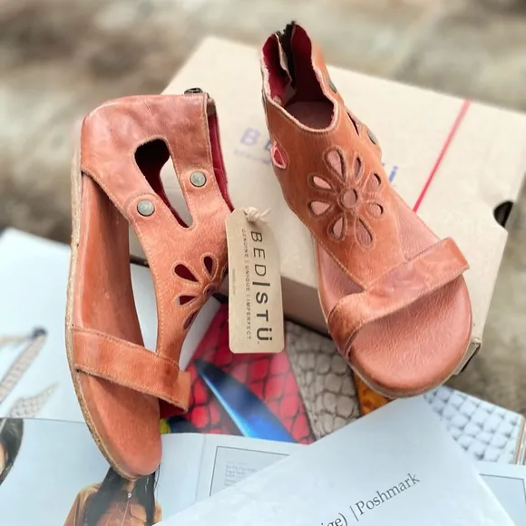 Bed Stu Soto Cutout Sandals