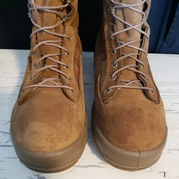 Belleville 'XCW' Extreme Cold Weather Insulated Boot - Men's size 7W