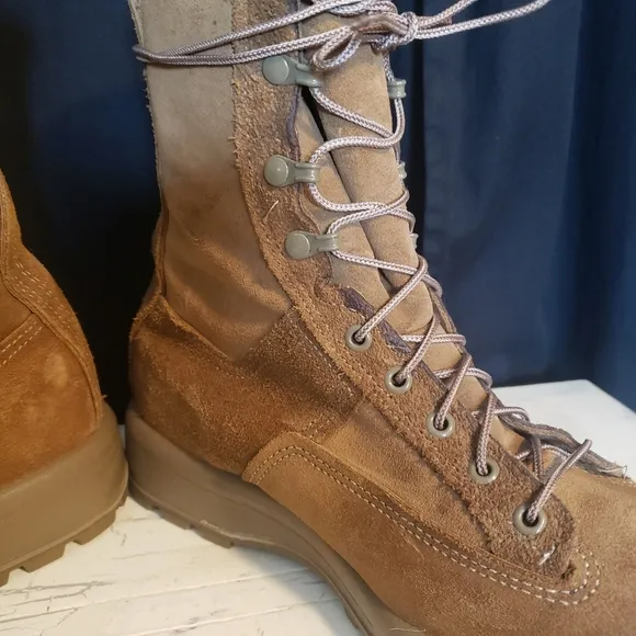 Belleville 'XCW' Extreme Cold Weather Insulated Boot - Men's size 7W