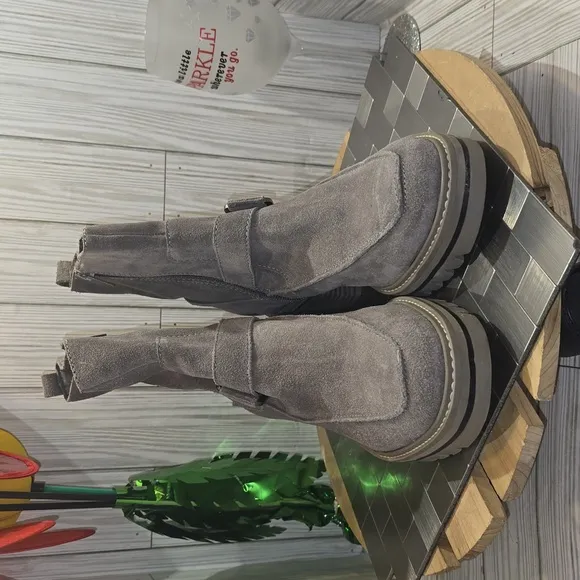 Bernardo sonja suede buckle boots
