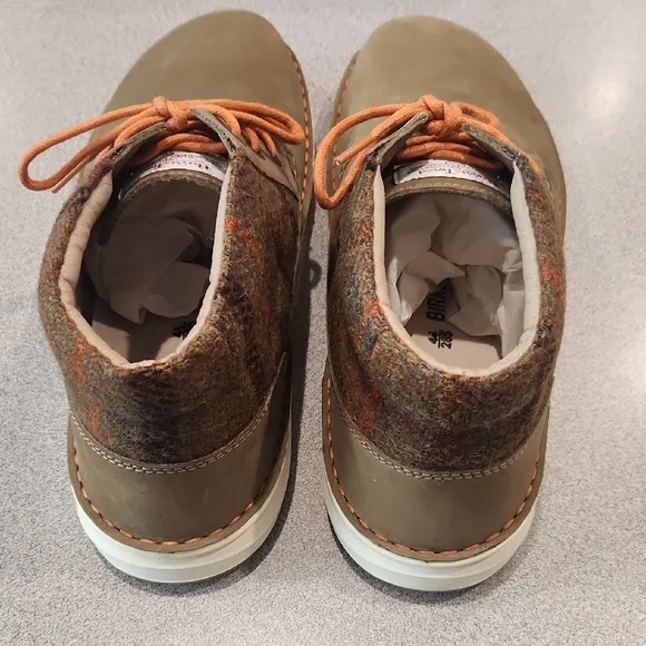 Birkenstock Mushroom Chukka Boots with Tweed Design