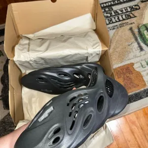 Black Foam Runner Shoes
