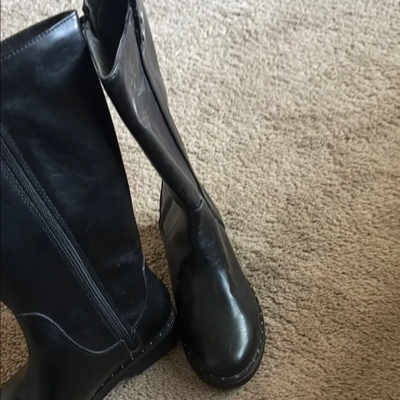 Black Leather teenager  Boots