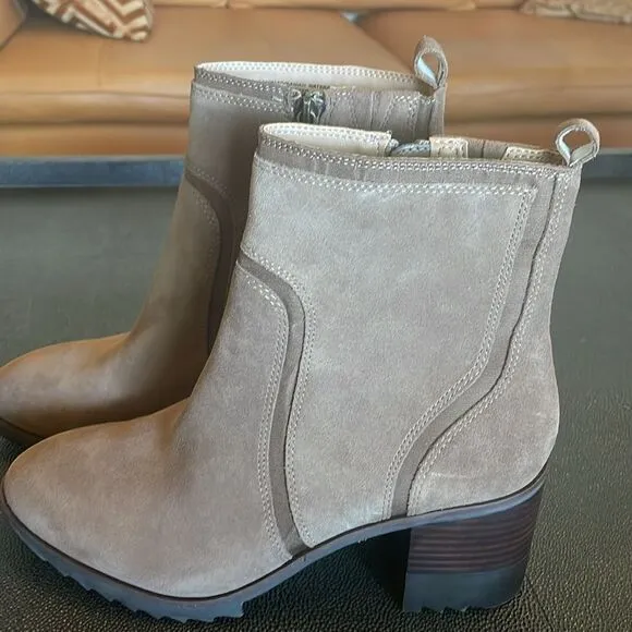 Blondo Raniah Suede Taupe Boots size 9M