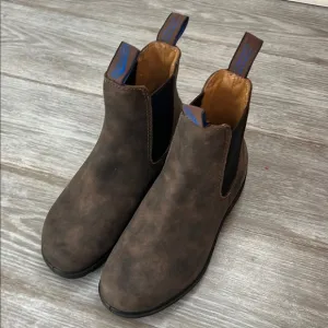 Blundstone Brown Ankle Boots with Elastic Panels