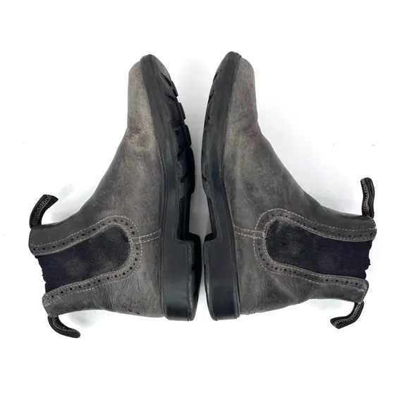 Blundstone Chelsea leather boots