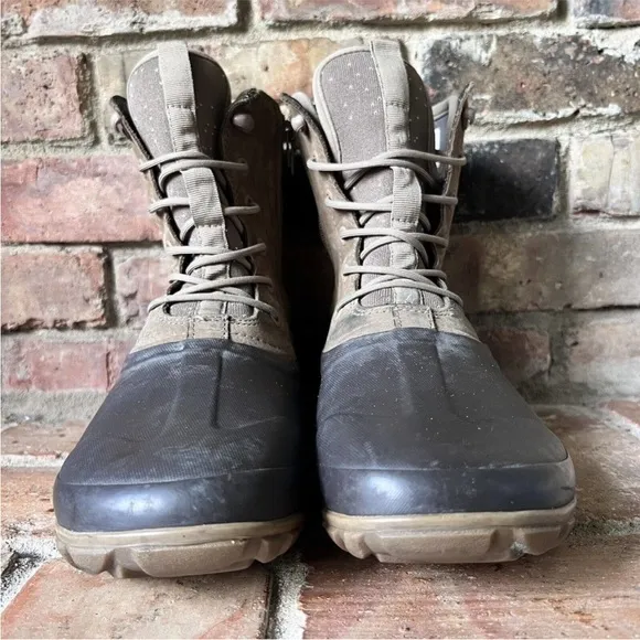 Bogs Casual Tall Leather Waterproof Duck Boots size 11