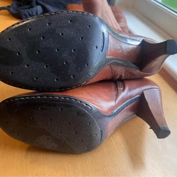 Bolo by BORN Tall Leather Brown High Heel Boots With Side Zipper.  Size 9.